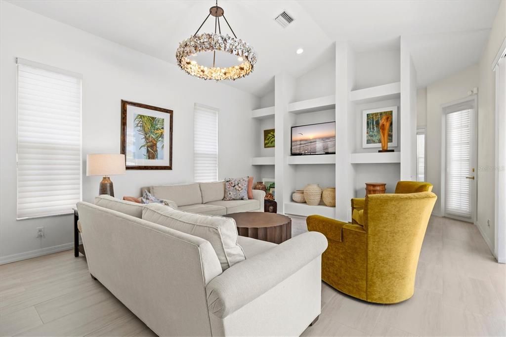 For Sale: $1,150,000 (3 beds, 3 baths, 2524 Square Feet)