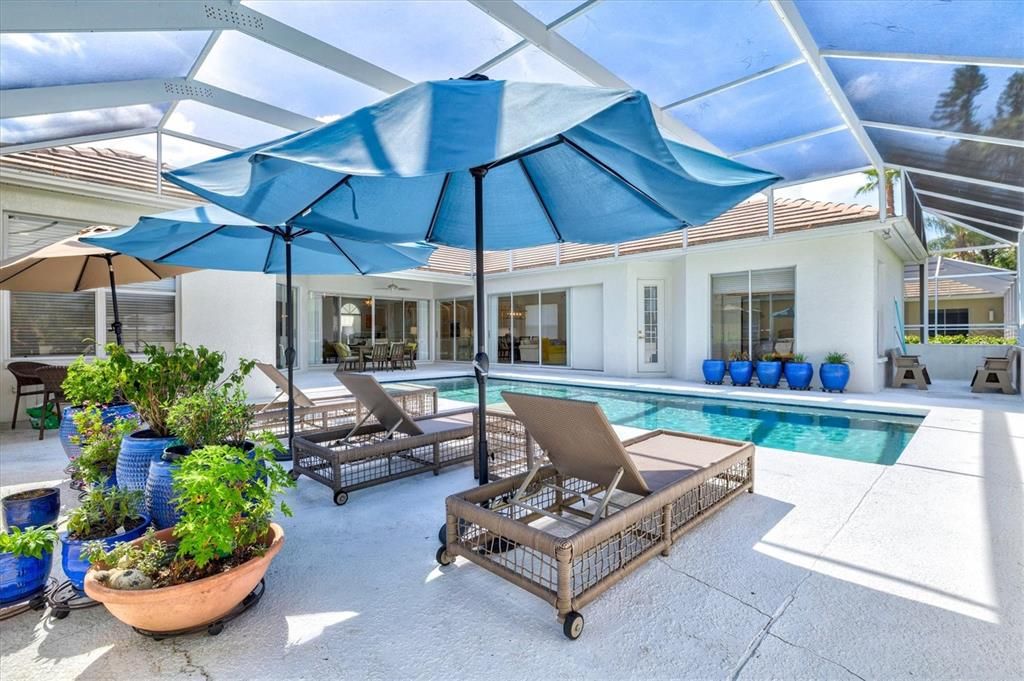 For Sale: $1,150,000 (3 beds, 3 baths, 2524 Square Feet)