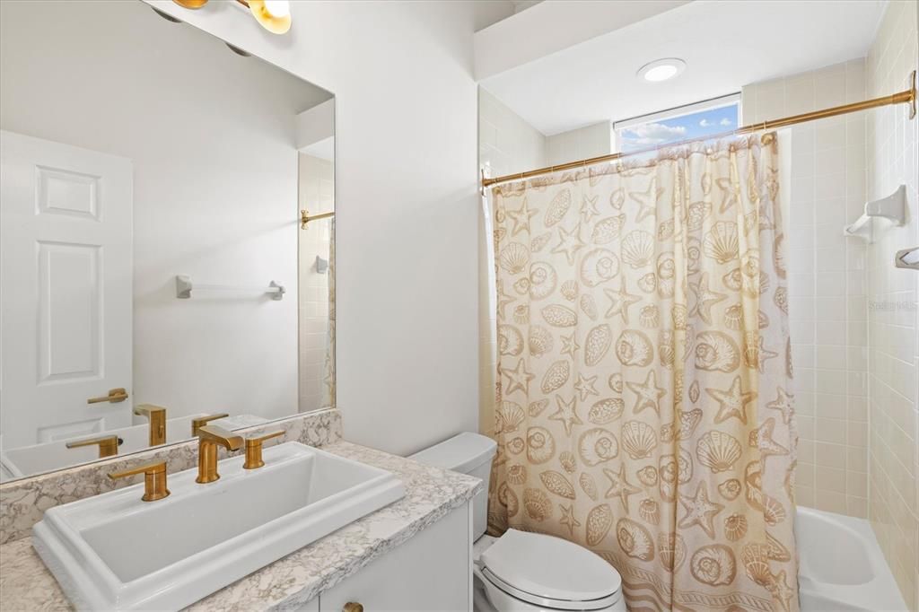 For Sale: $1,150,000 (3 beds, 3 baths, 2524 Square Feet)