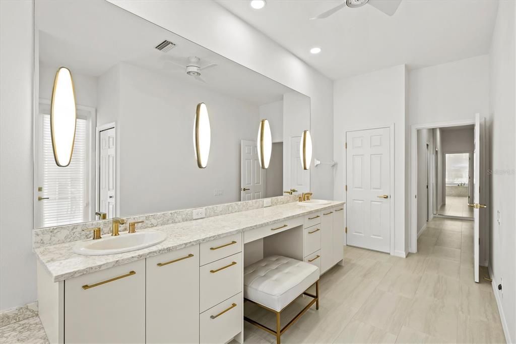 For Sale: $1,150,000 (3 beds, 3 baths, 2524 Square Feet)