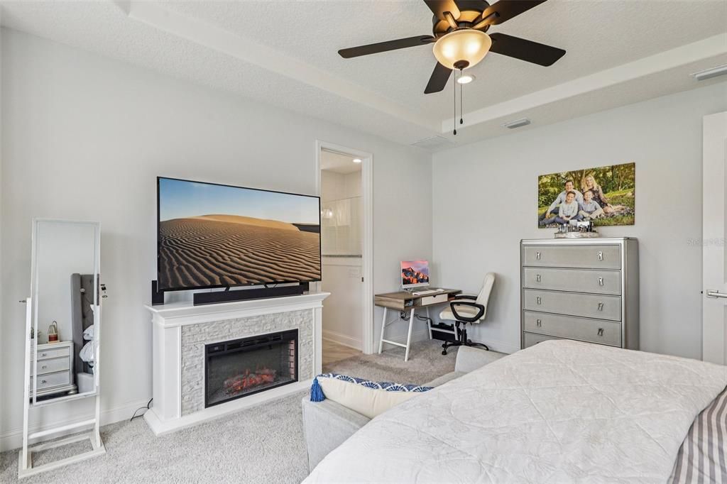 待售: $496,000 (4 贝兹, 2 浴室, 1893 平方英尺)