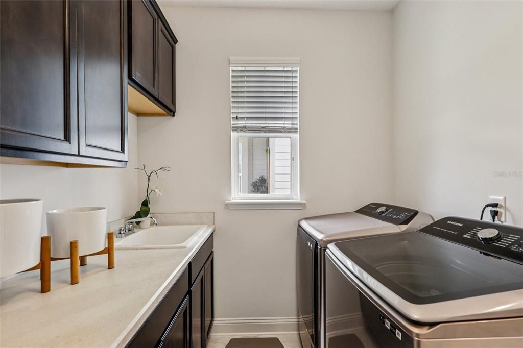 待售: $496,000 (4 贝兹, 2 浴室, 1893 平方英尺)