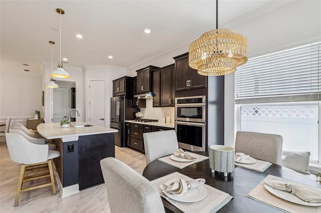 待售: $496,000 (4 贝兹, 2 浴室, 1893 平方英尺)