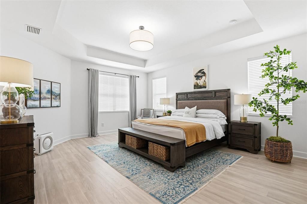 En Venta: $929,500 (6 camas, 5 baños, 4111 Pies cuadrados)