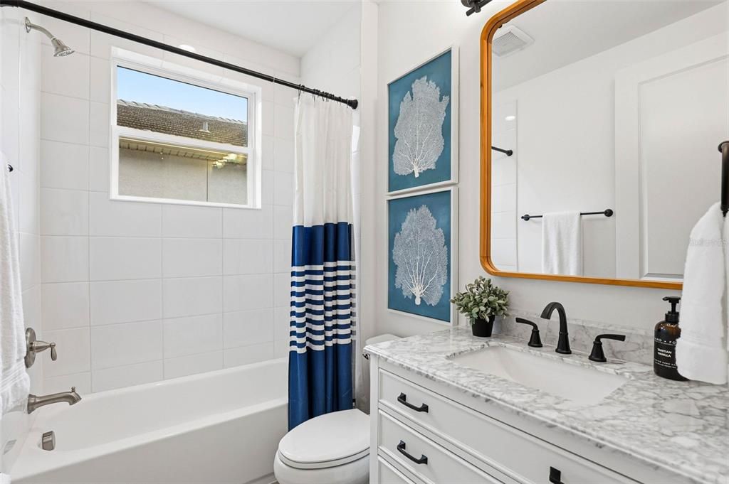En Venta: $929,500 (6 camas, 5 baños, 4111 Pies cuadrados)