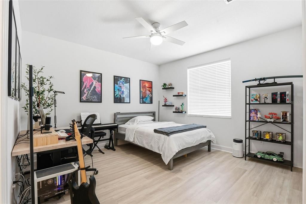 En Venta: $929,500 (6 camas, 5 baños, 4111 Pies cuadrados)