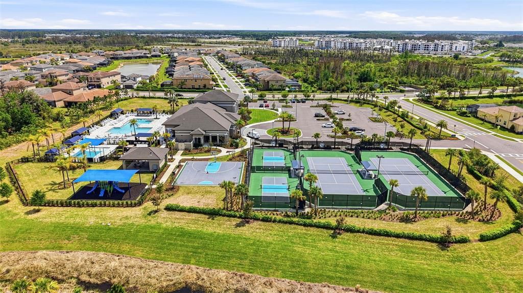 En Venta: $929,500 (6 camas, 5 baños, 4111 Pies cuadrados)