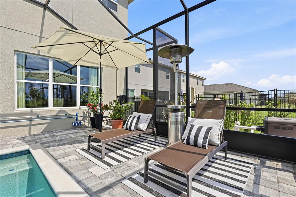 En Venta: $929,500 (6 camas, 5 baños, 4111 Pies cuadrados)