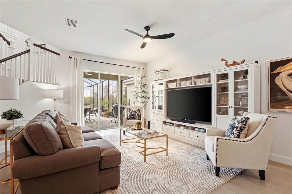 En Venta: $929,500 (6 camas, 5 baños, 4111 Pies cuadrados)