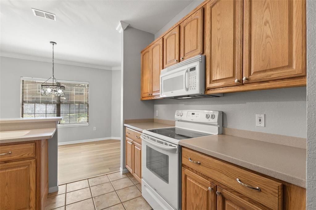 Active With Contract: $2,200 (3 beds, 2 baths, 1300 Square Feet)