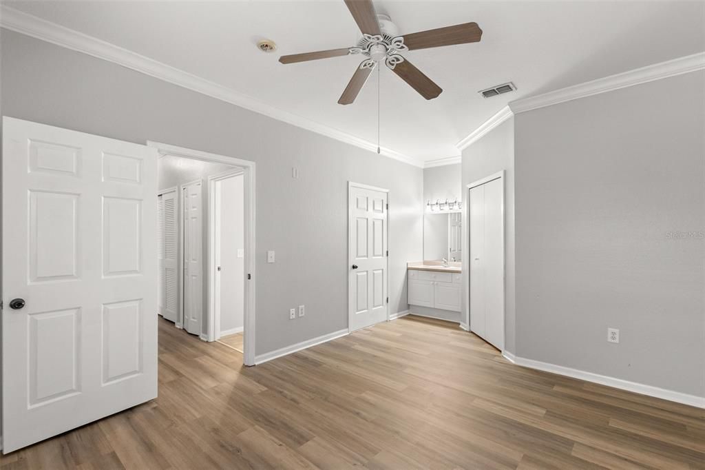 Active With Contract: $2,200 (3 beds, 2 baths, 1300 Square Feet)