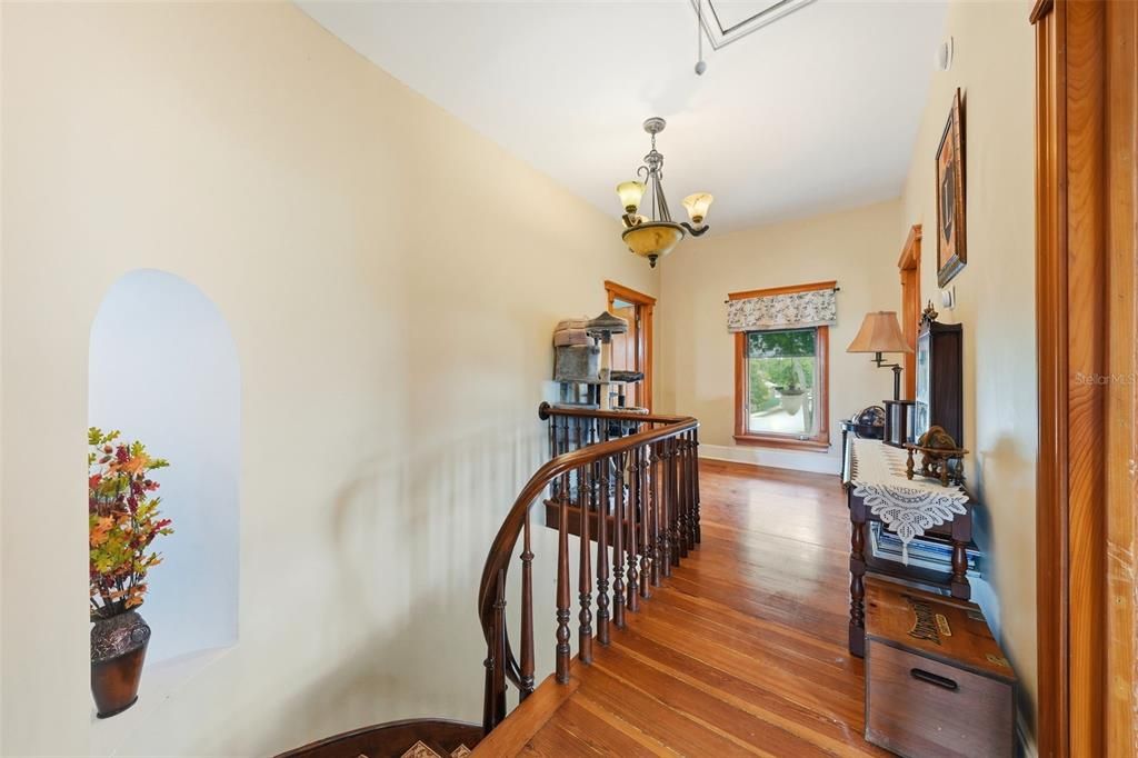En Venta: $624,900 (4 camas, 3 baños, 2520 Pies cuadrados)