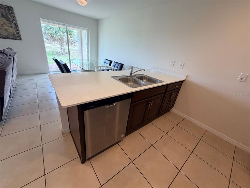 For Rent: $2,000 (4 beds, 2 baths, 1485 Square Feet)