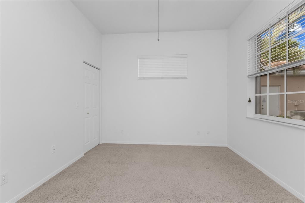 Activo con contrato: $329,900 (2 camas, 2 baños, 1835 Pies cuadrados)