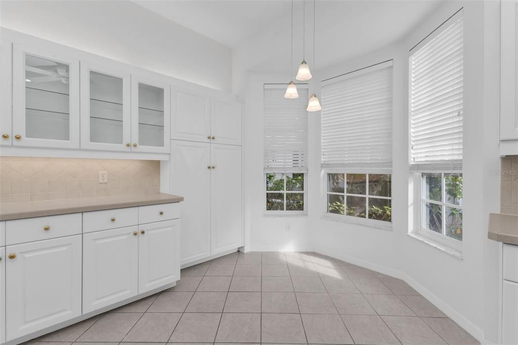 Activo con contrato: $329,900 (2 camas, 2 baños, 1835 Pies cuadrados)