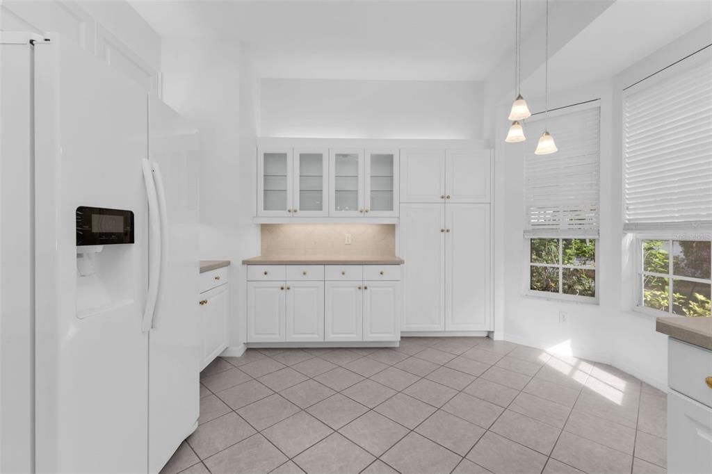 Activo con contrato: $329,900 (2 camas, 2 baños, 1835 Pies cuadrados)