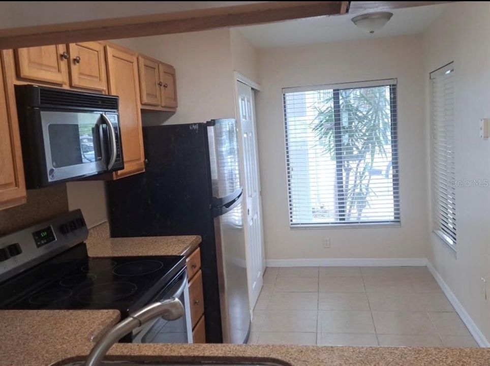 En Venta: $189,900 (2 camas, 2 baños, 874 Pies cuadrados)