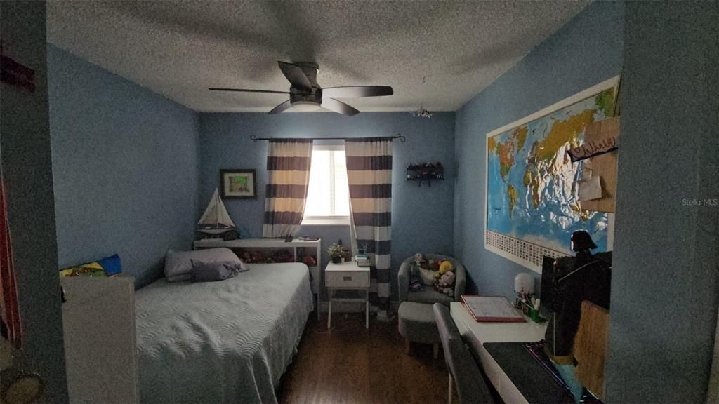 Activo con contrato: $390,000 (3 camas, 2 baños, 1400 Pies cuadrados)