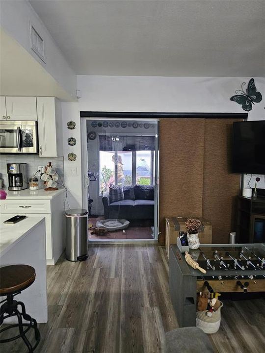 Activo con contrato: $390,000 (3 camas, 2 baños, 1400 Pies cuadrados)
