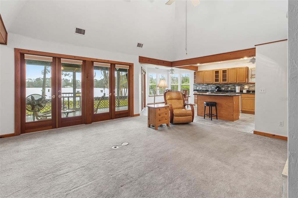 For Sale: $425,000 (2 beds, 2 baths, 1987 Square Feet)