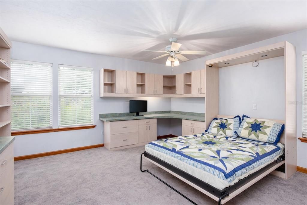 For Sale: $425,000 (2 beds, 2 baths, 1987 Square Feet)