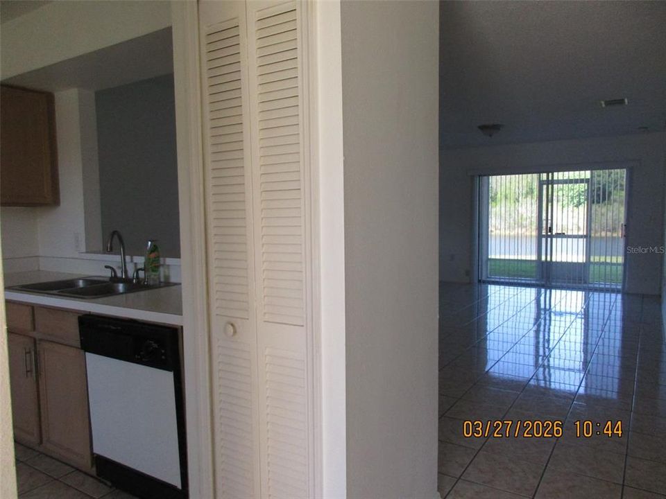 В аренду: $1,595 (2 спален, 2 ванн, 1013 Квадратных фут)