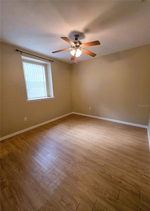 En Venta: $224,900 (3 camas, 3 baños, 1629 Pies cuadrados)