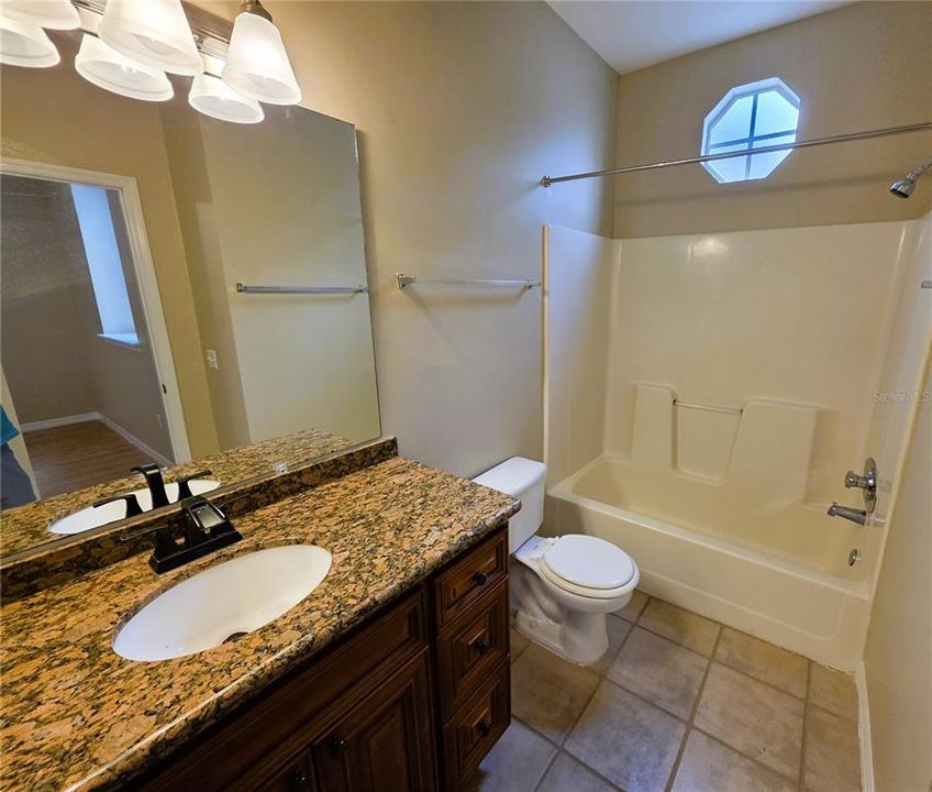 En Venta: $224,900 (3 camas, 3 baños, 1629 Pies cuadrados)