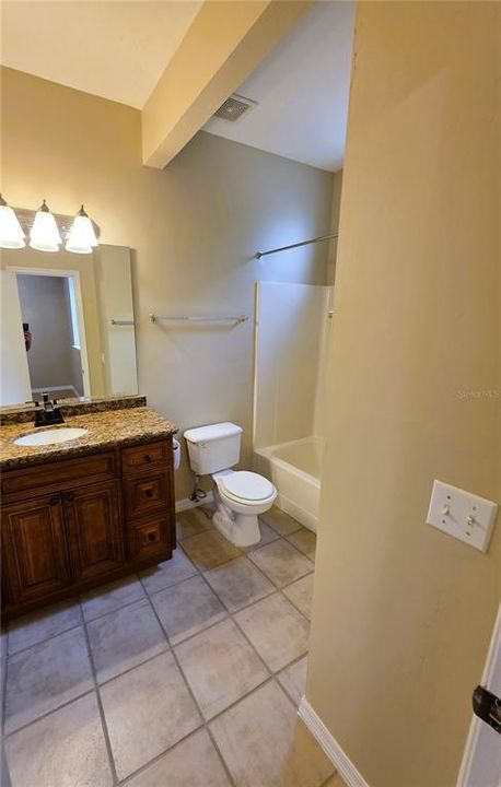 En Venta: $224,900 (3 camas, 3 baños, 1629 Pies cuadrados)