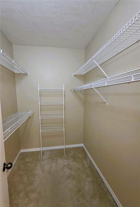 En Venta: $224,900 (3 camas, 3 baños, 1629 Pies cuadrados)