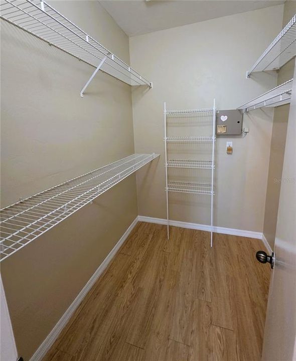 En Venta: $224,900 (3 camas, 3 baños, 1629 Pies cuadrados)