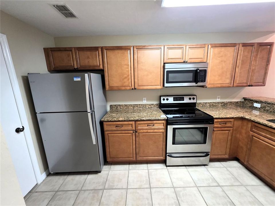 En Venta: $224,900 (3 camas, 3 baños, 1629 Pies cuadrados)