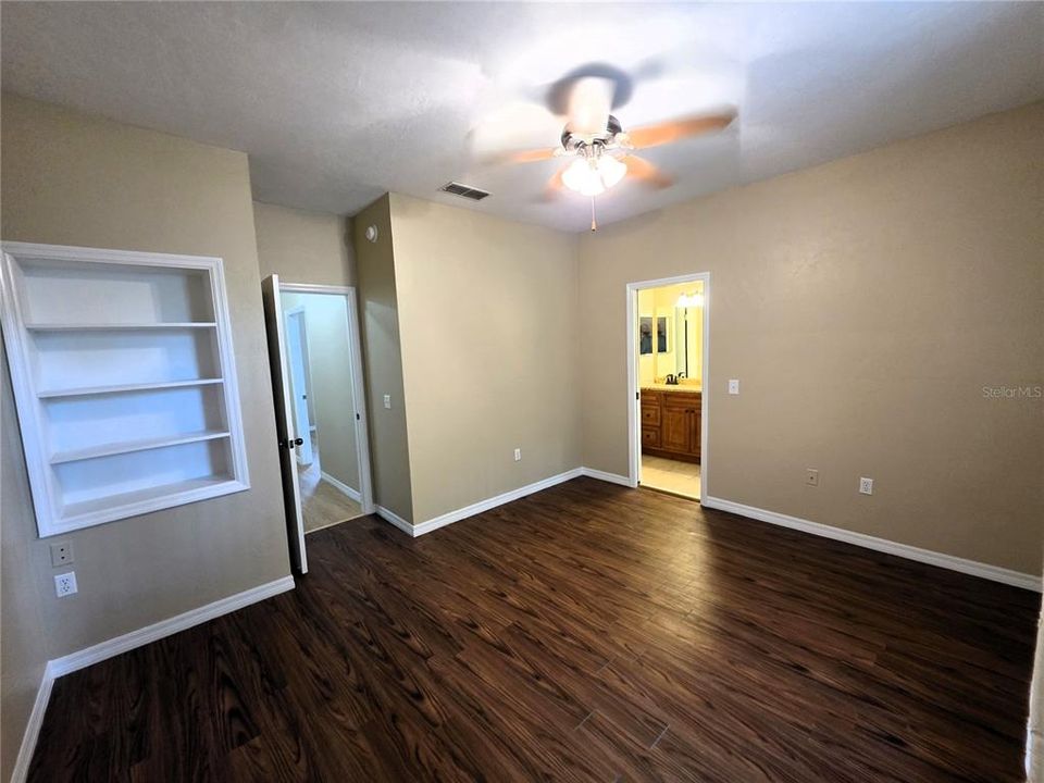 En Venta: $224,900 (3 camas, 3 baños, 1629 Pies cuadrados)