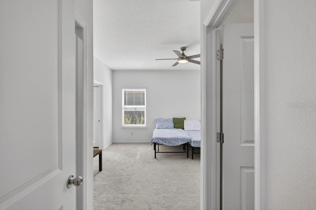 En Venta: $447,500 (4 camas, 3 baños, 2027 Pies cuadrados)