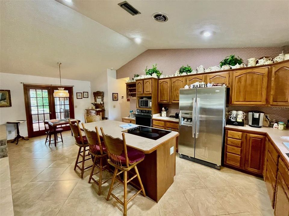 For Sale: $785,000 (4 beds, 2 baths, 2194 Square Feet)