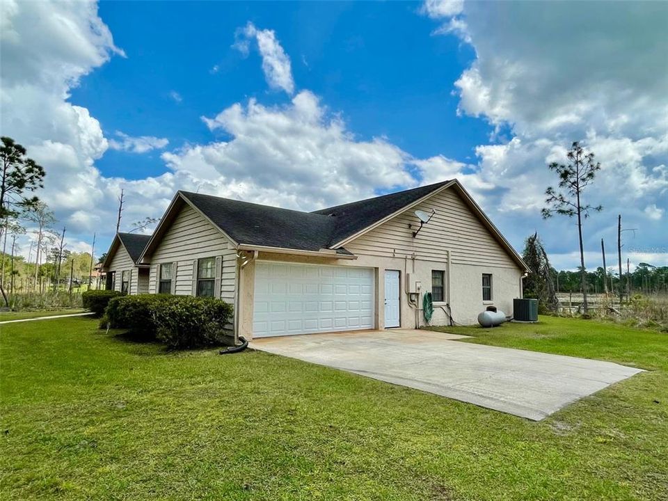 For Sale: $785,000 (4 beds, 2 baths, 2194 Square Feet)