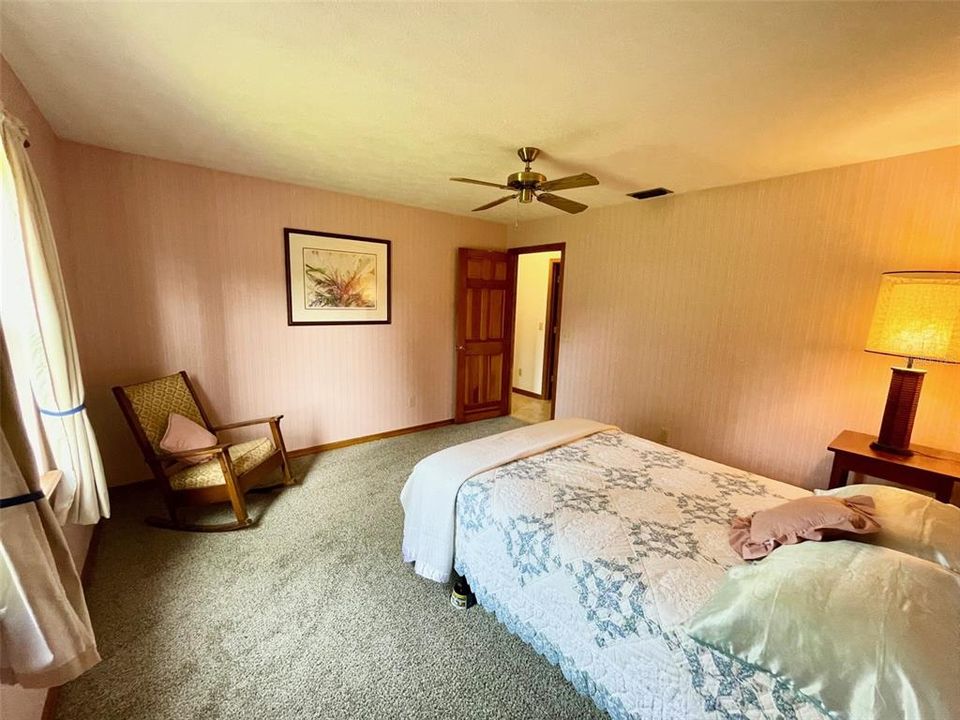 For Sale: $785,000 (4 beds, 2 baths, 2194 Square Feet)