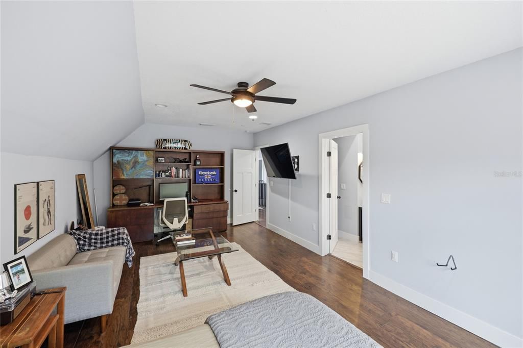 На продажу: $499,000 (4 спален, 3 ванн, 2518 Квадратных фут)