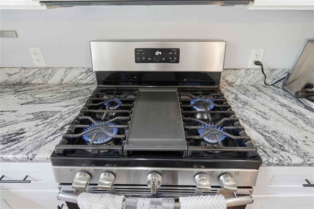 На продажу: $499,000 (4 спален, 3 ванн, 2518 Квадратных фут)