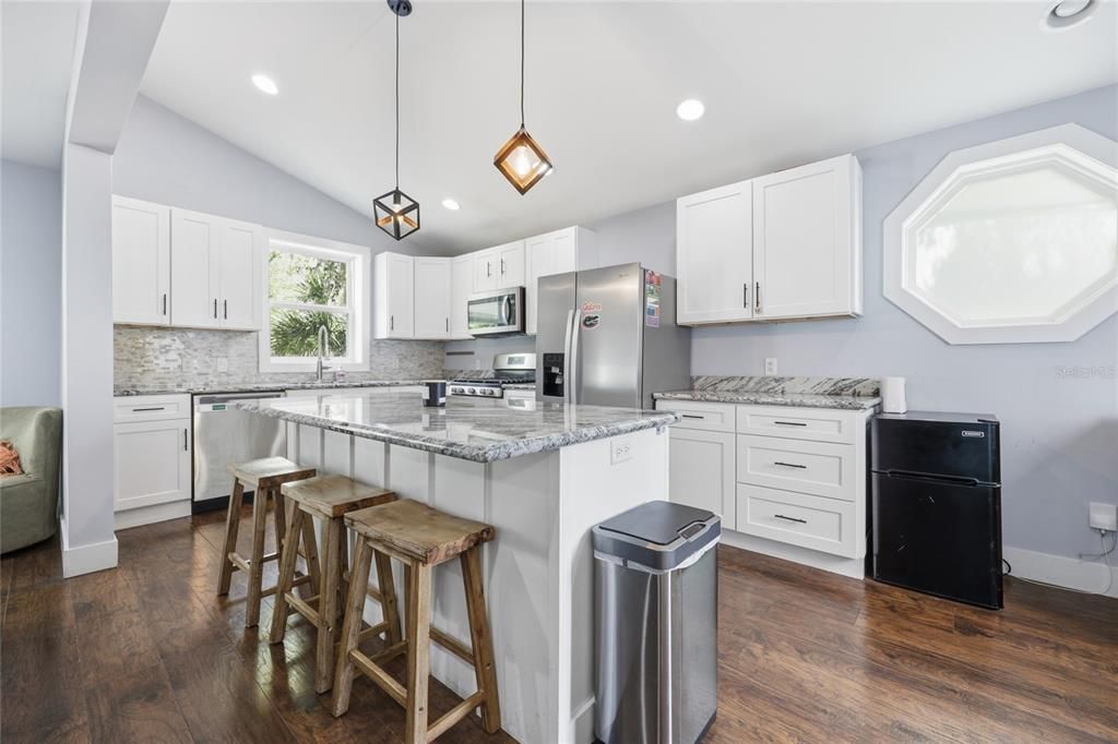 На продажу: $499,000 (4 спален, 3 ванн, 2518 Квадратных фут)