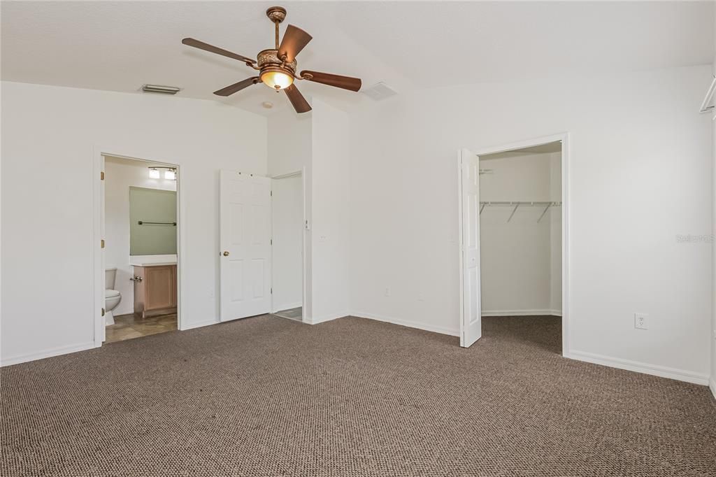 Active With Contract: $289,900 (3 beds, 2 baths, 1513 Square Feet)