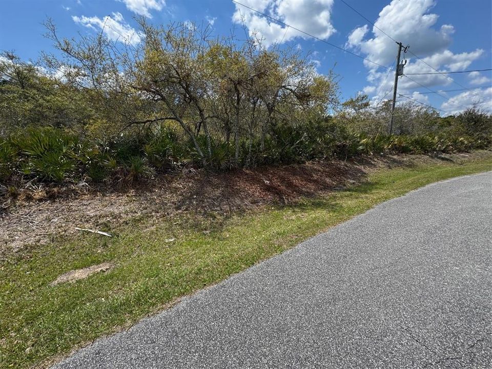 Active With Contract: $85,000 (0.26 acres)