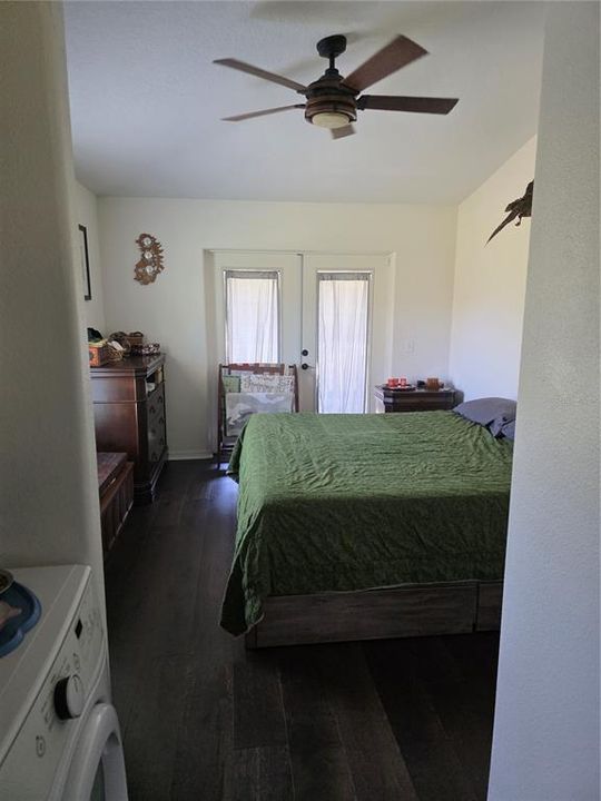 For Sale: $419,000 (3 beds, 2 baths, 1228 Square Feet)