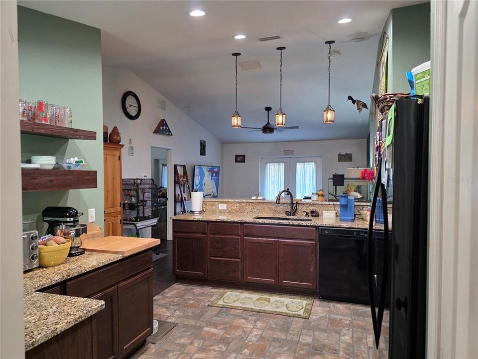 For Sale: $419,000 (3 beds, 2 baths, 1228 Square Feet)
