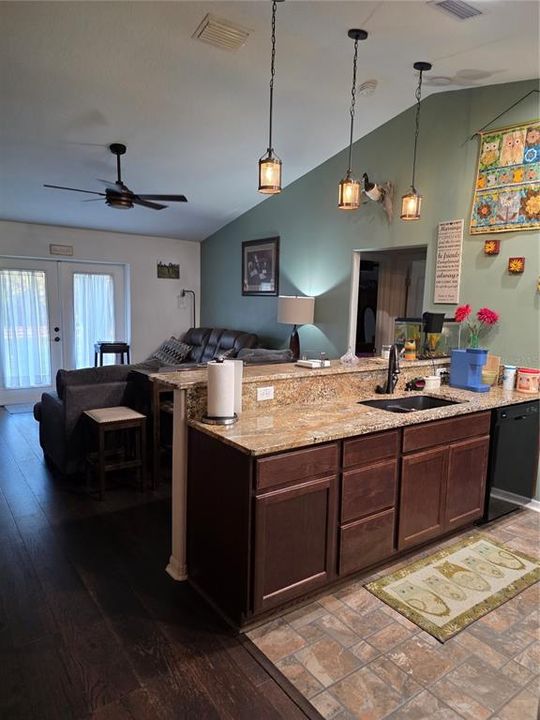 For Sale: $419,000 (3 beds, 2 baths, 1228 Square Feet)