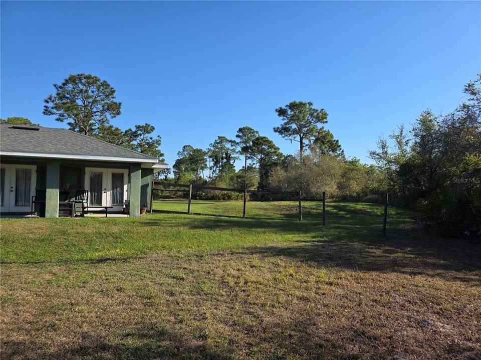 For Sale: $419,000 (3 beds, 2 baths, 1228 Square Feet)