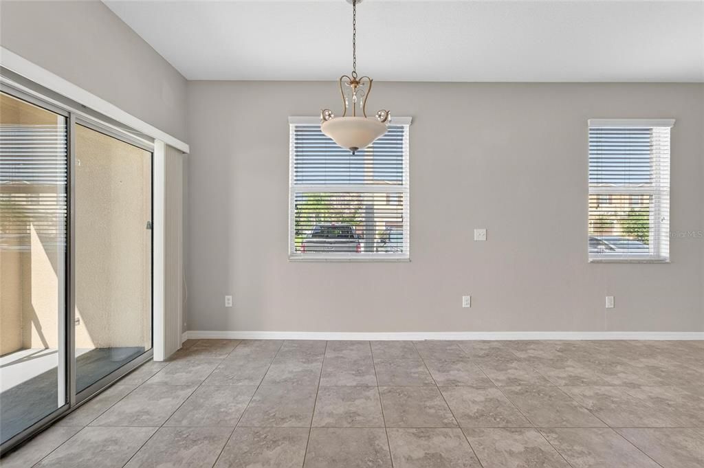 For Sale: $239,000 (2 beds, 2 baths, 1548 Square Feet)