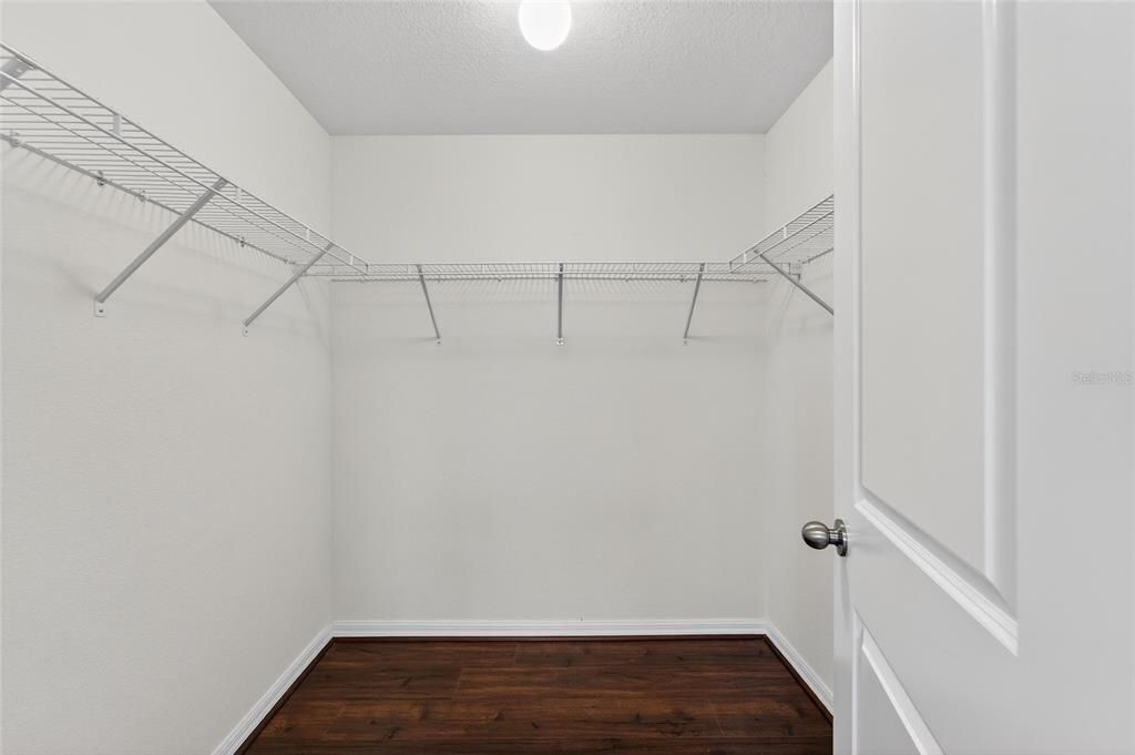 For Sale: $239,000 (2 beds, 2 baths, 1548 Square Feet)