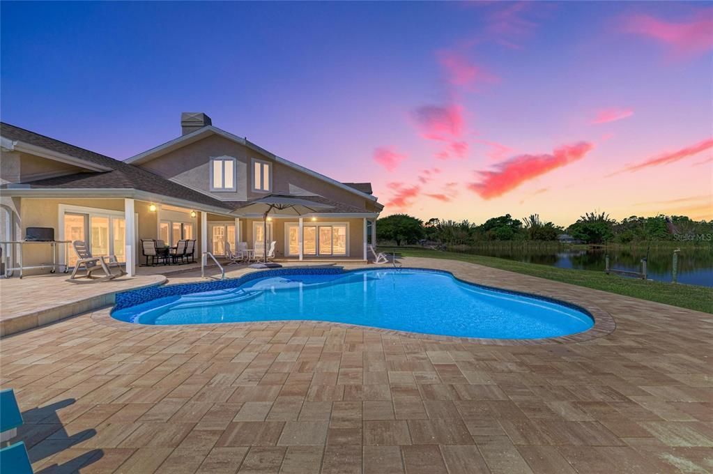На продажу: $2,499,999 (5 спален, 3 ванн, 4495 Квадратных фут)