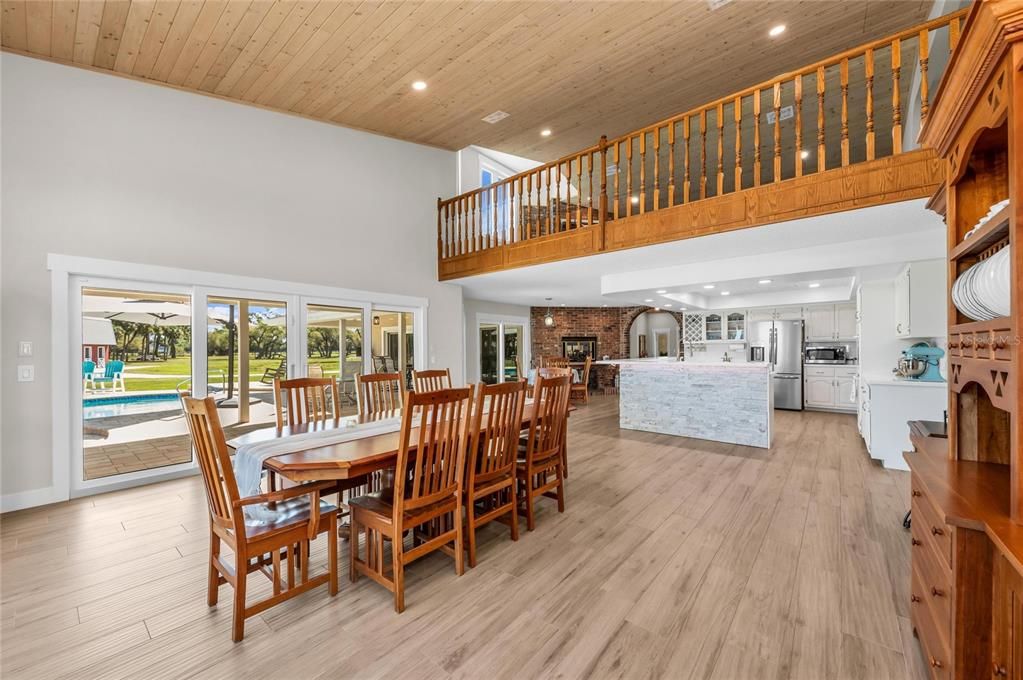 На продажу: $2,499,999 (5 спален, 3 ванн, 4495 Квадратных фут)
